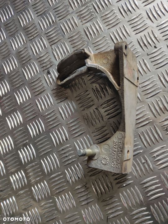 ŁAPA, MOCOWANIE Alternatora Thermo King MD 200 - 1