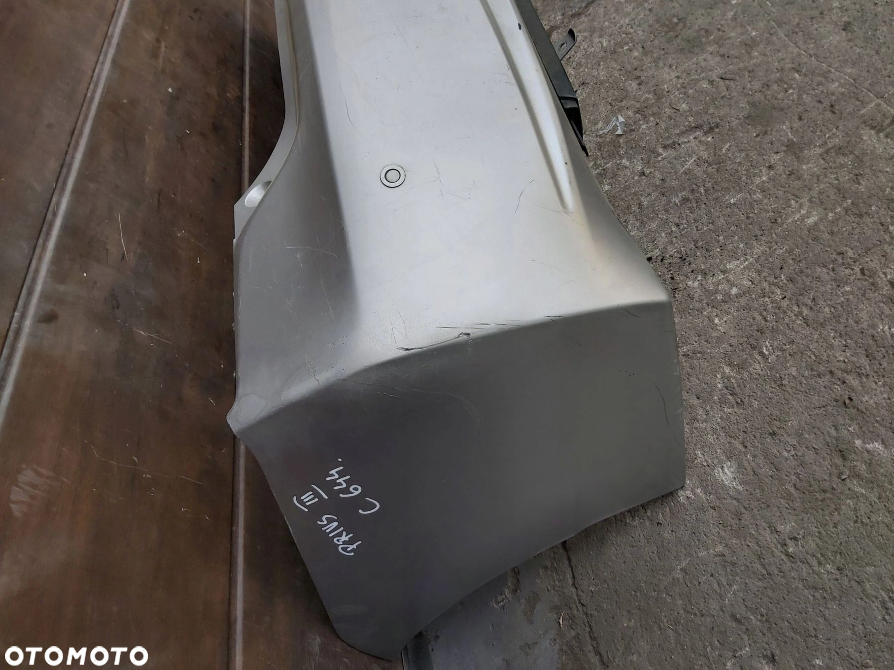 Toyota Prius III zderzak tył tylny dokładka zderzaka spoiler tył PDC - 7