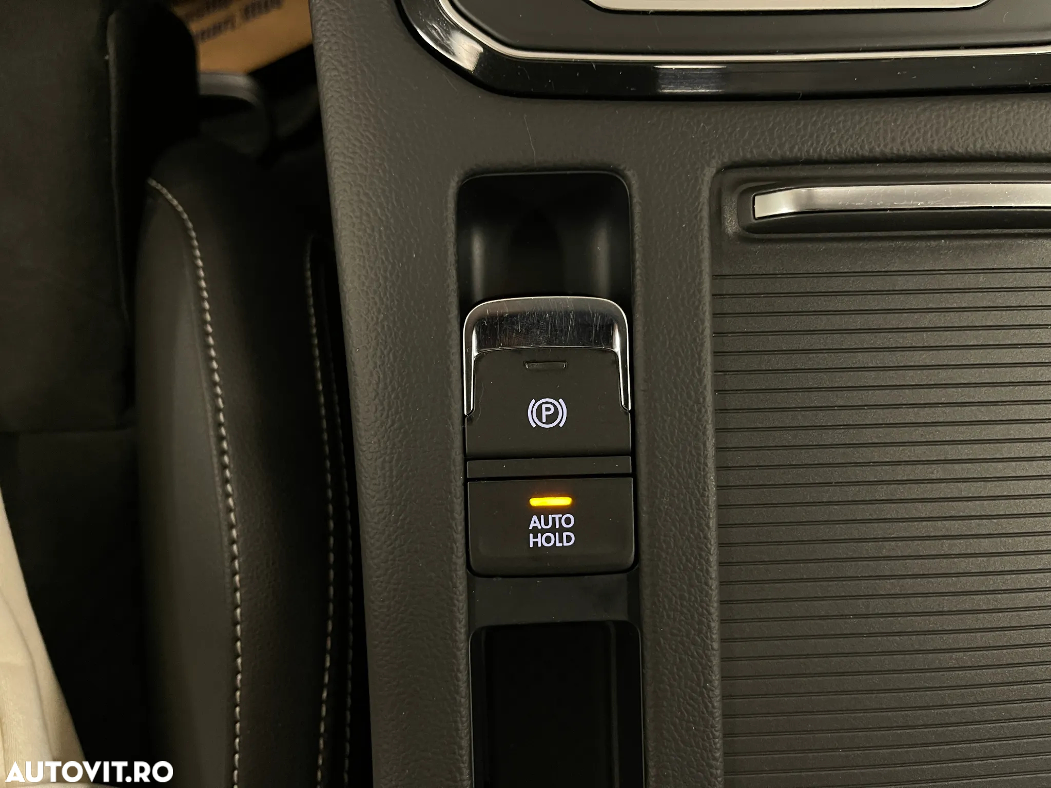Volkswagen Passat 2.0 TDI DSG Highline - 24
