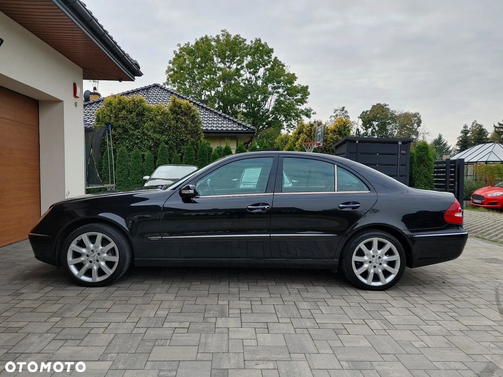 Mercedes-Benz Klasa E 350 7G-TRONIC Elegance - 19