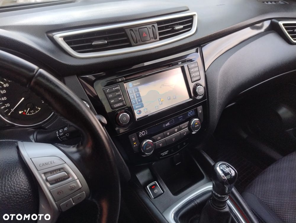 Nissan Qashqai 1.2 DIG-T TEKNA+ - 15