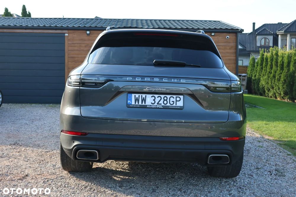 Porsche Cayenne - 7