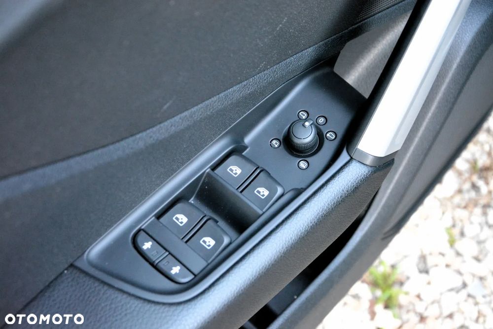 Audi Q2 35 TFSI S Line - 18