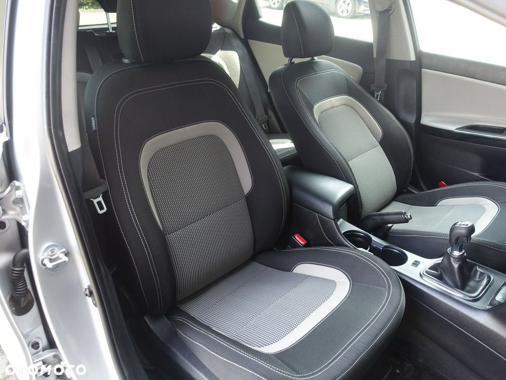 Kia Ceed - 14