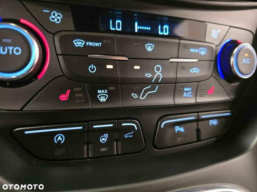 Ford Kuga 2.0 TDCi 4x2 ST-Line - 32