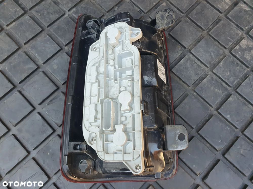 VW CADDY IV LAMPA PRAWY TYŁ 2K1945096AB EUROPA - 3
