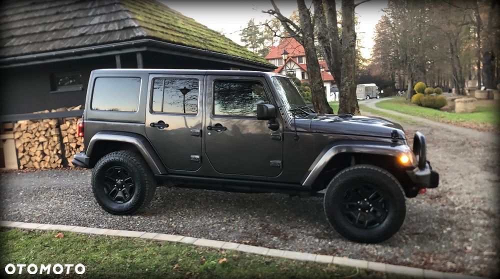 Jeep Wrangler 3.6 Unlim Sahara - 1