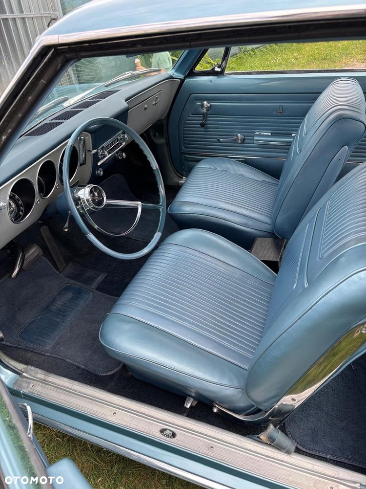 Chevrolet Corvair - 8