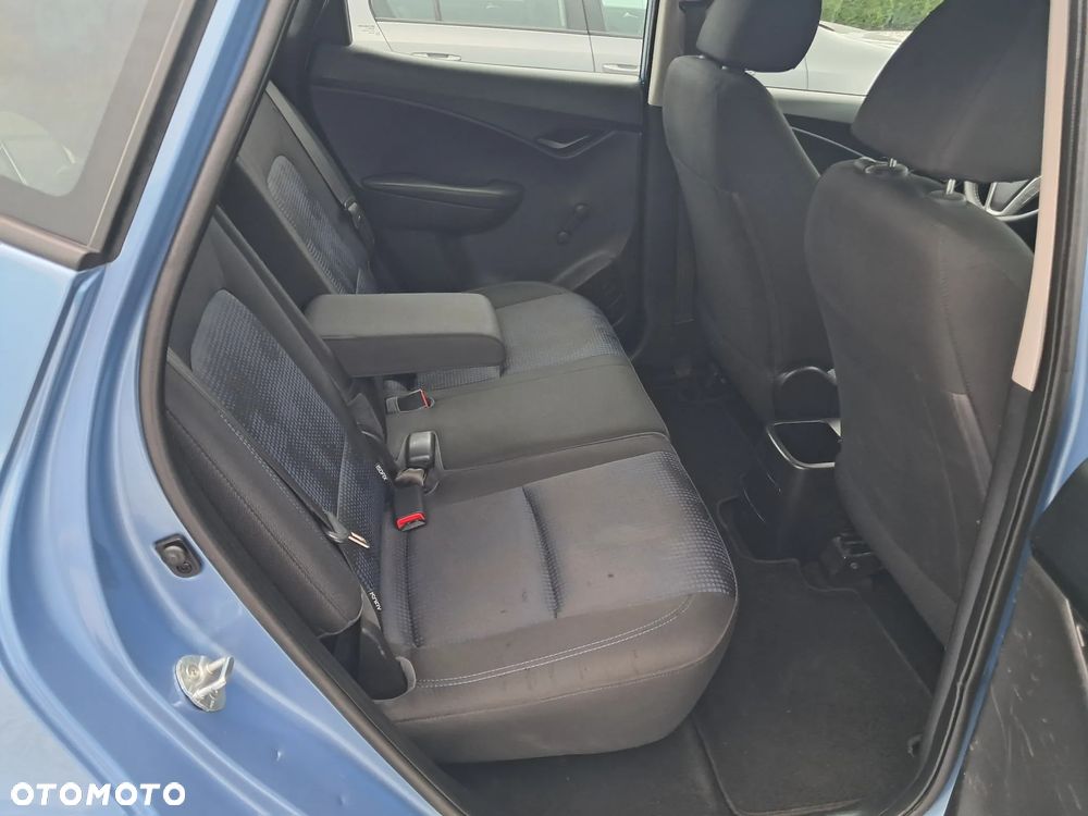 Hyundai ix20 1.4 blue Comfort - 12