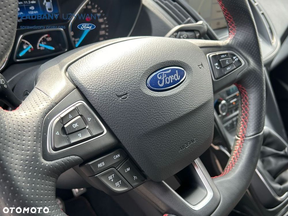 Ford Kuga 1.5 EcoBoost 2x4 ST-Line - 11