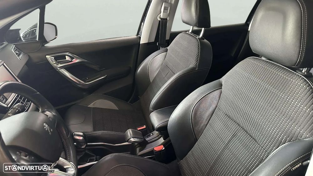 Peugeot 2008 1.2 VTi Allure - 10