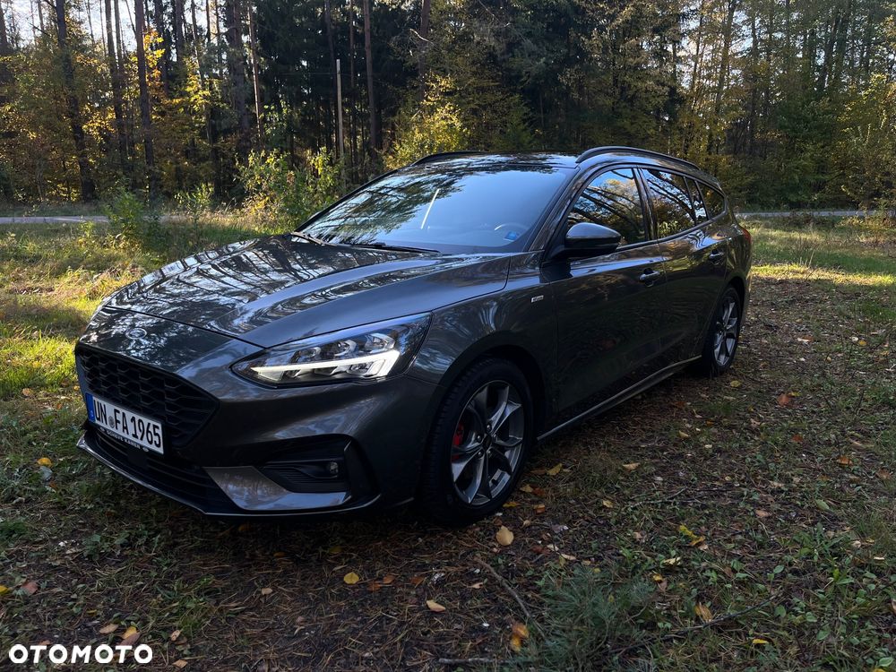 Ford Focus 1.0 EcoBoost Hybrid ST-LINE X - 24