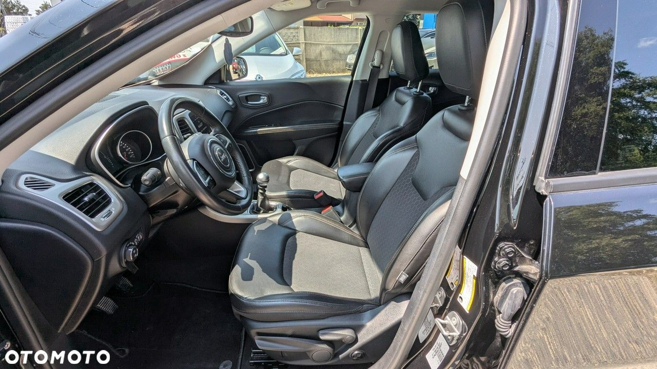 Jeep Compass - 15