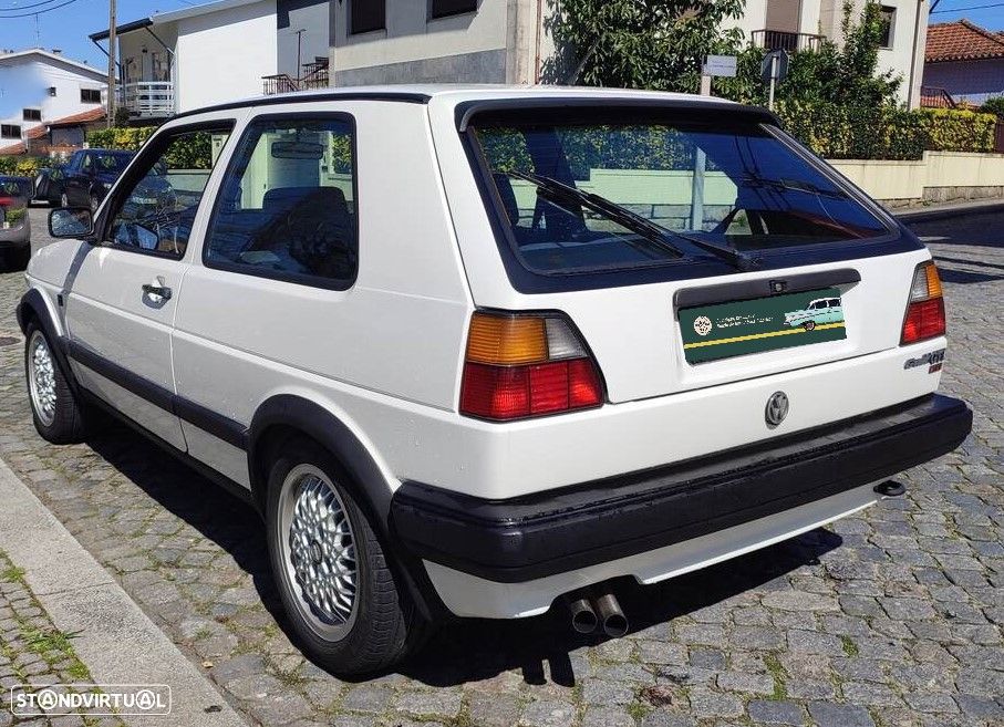 VW Golf 1.8 GTI 16V - 13