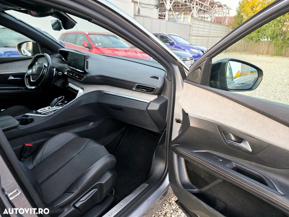 Peugeot 3008 Hybrid 225 e-EAT8 GT Pack - 16