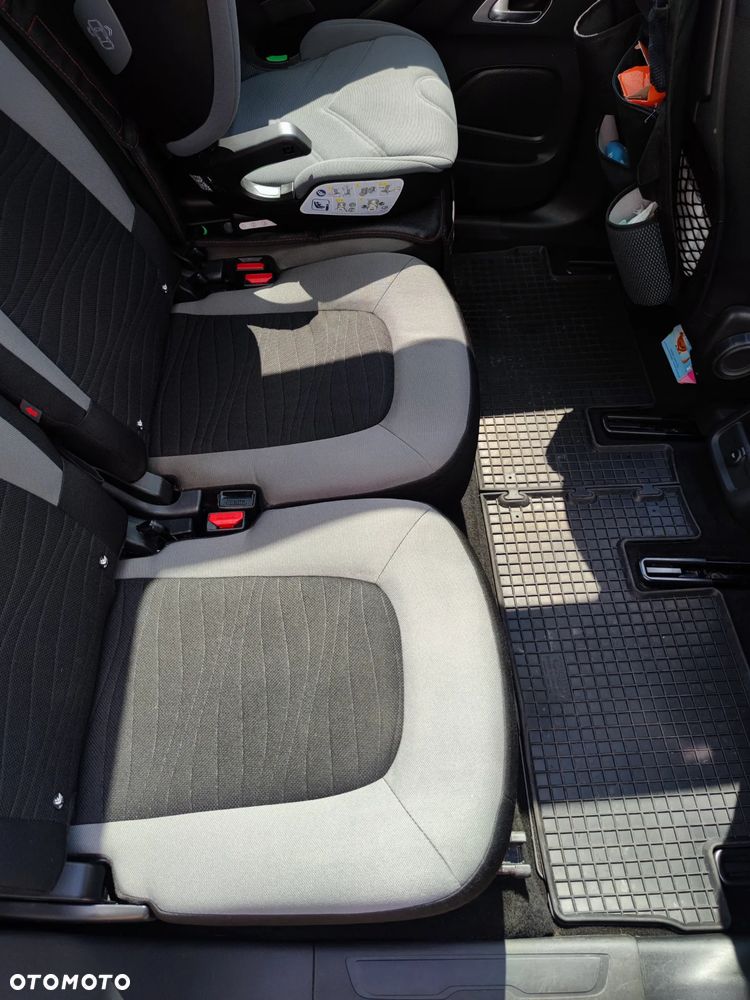 Citroën C4 Picasso - 10