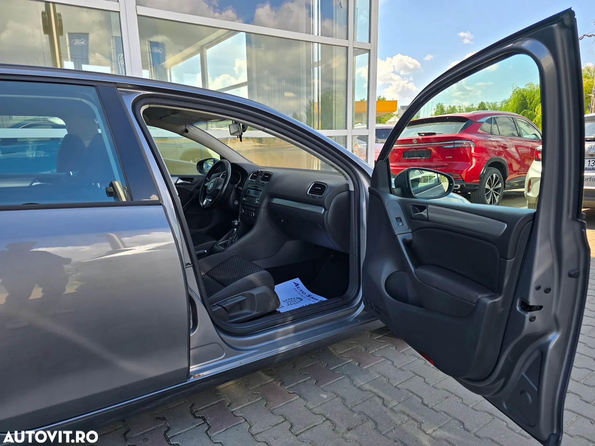 Volkswagen Golf - 9