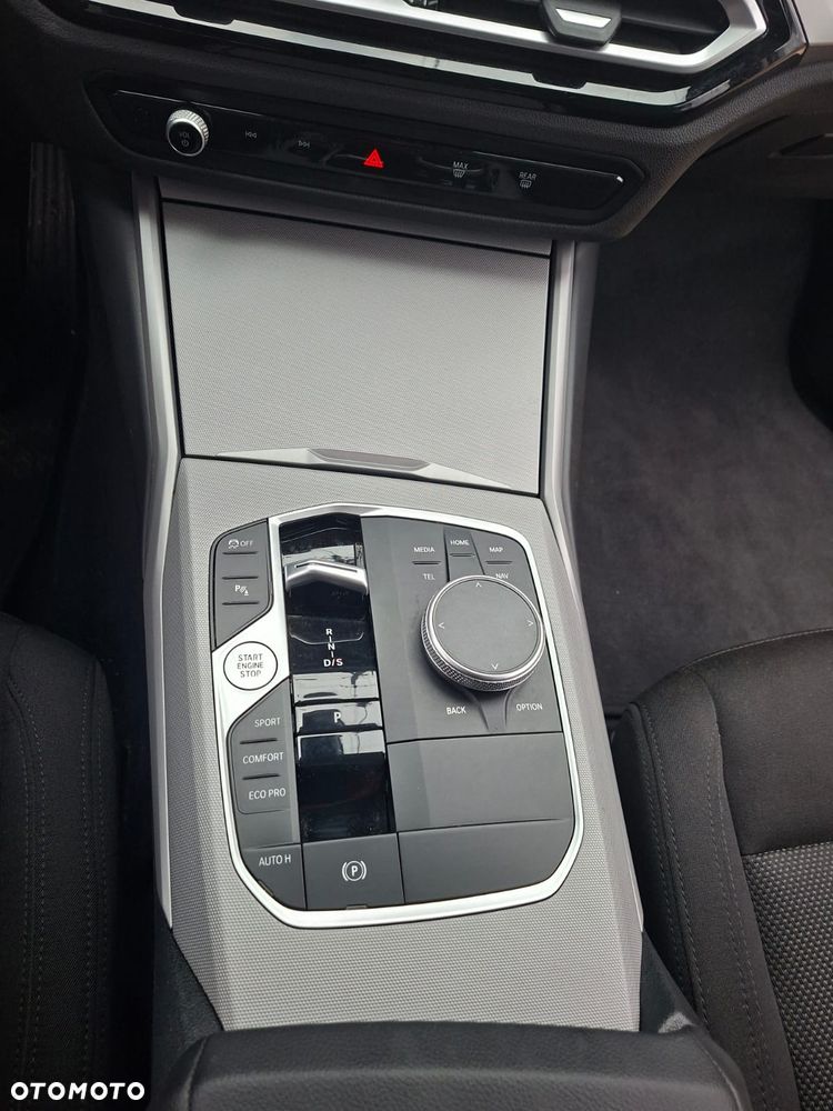 BMW Seria 3 320d xDrive MHEV Luxury Line - 6