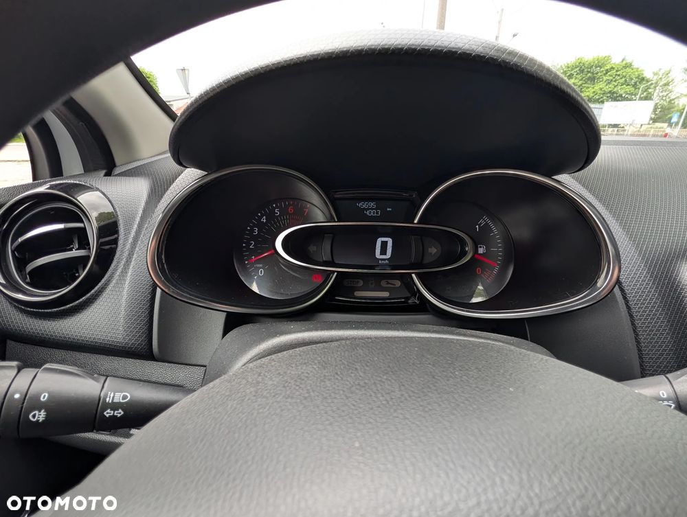 Renault Clio - 31