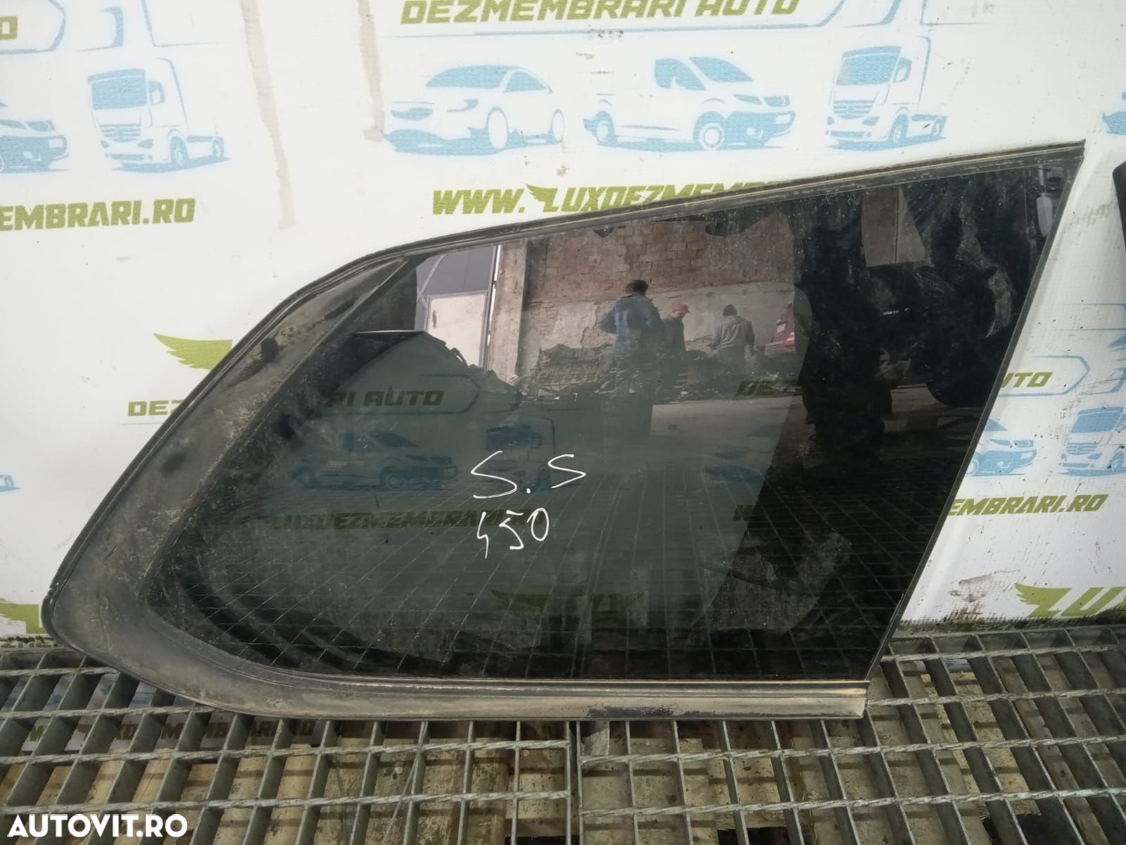 Geam fix stanga spate Mitsubishi Outlander 3  [din 2012 pana  2014] - 1