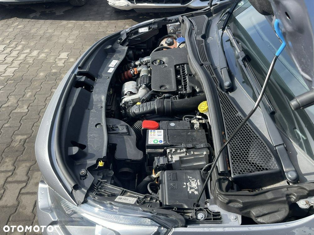 Peugeot 2008 1.6 BlueHDi Active - 16