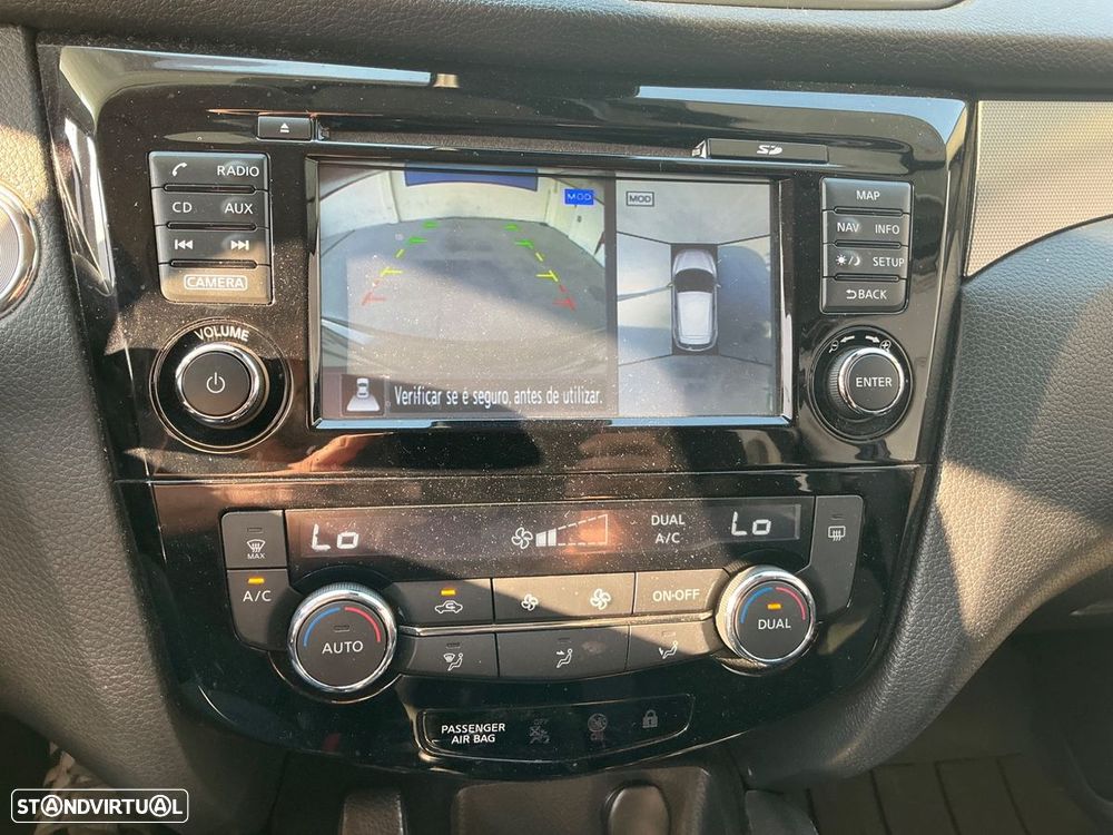 Nissan Qashqai 1.5 dCi N-Connecta 18 - 12