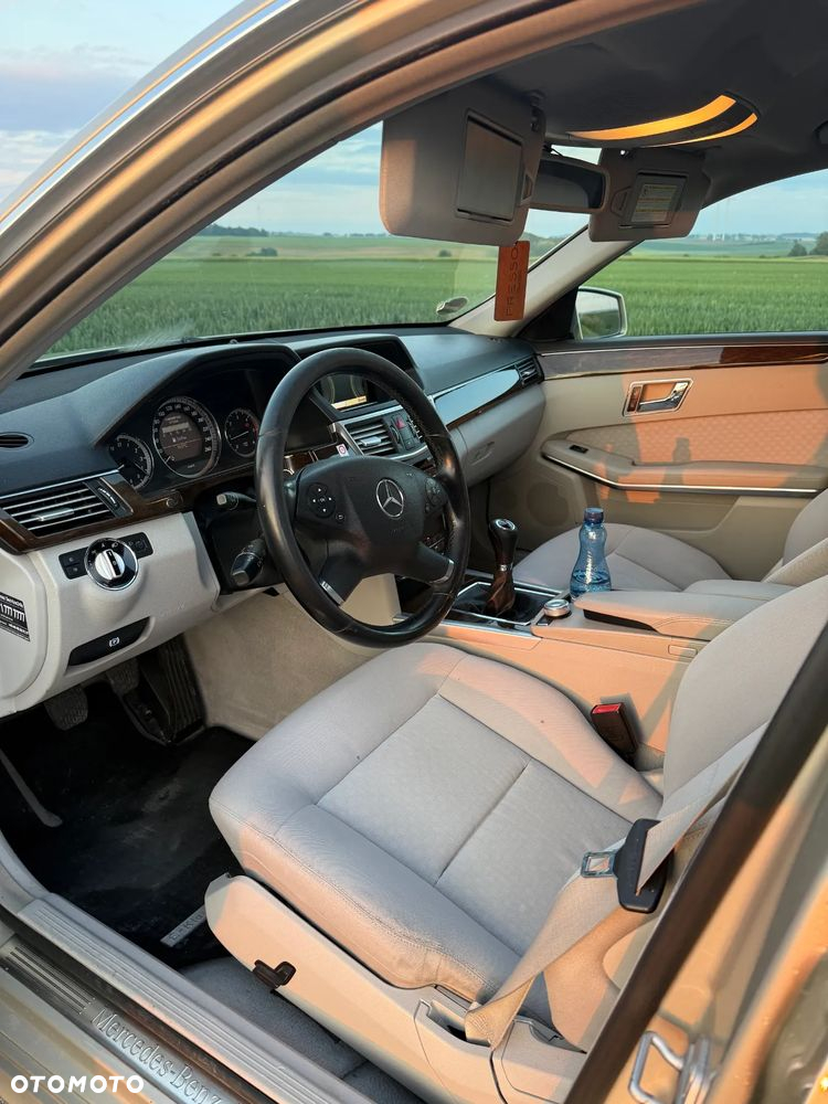 Mercedes-Benz Klasa E 220 BlueTEC BlueEFFICIENCY Edition - 8