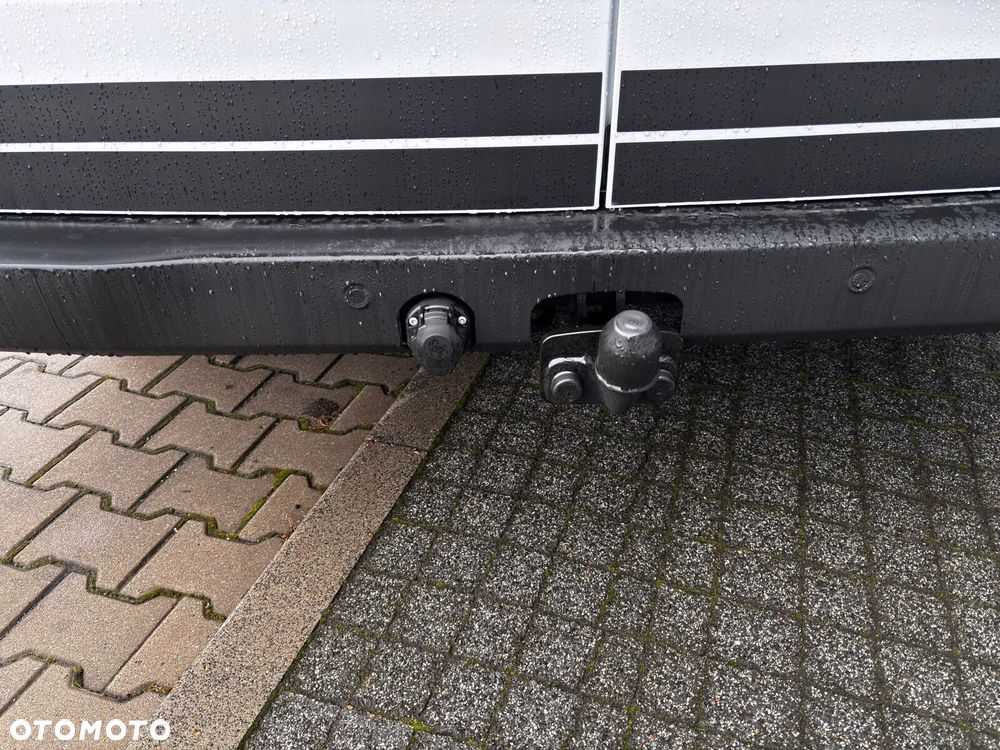 Volkswagen Transporter PLUS PanAmericana 150 KM AUT L2 - 12