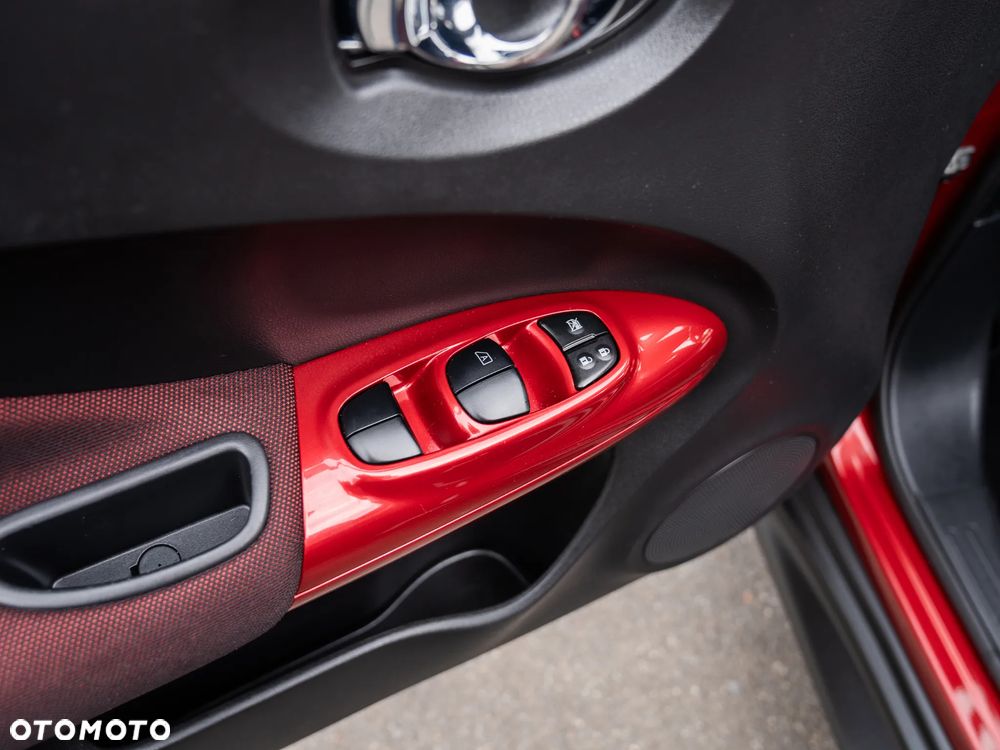 Nissan Juke 1.6 DIG-T ALL-MODE 4x4i Xtronic Acenta - 37