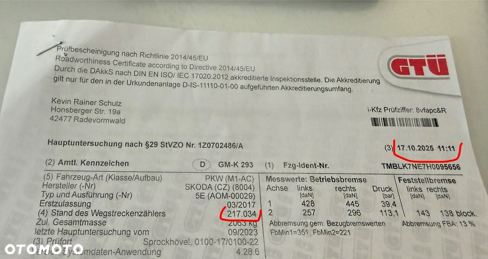 Skoda Octavia 2.0 TDI DSG RS - 33