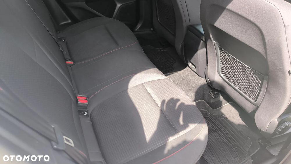 Ford Focus 1.5 EcoBlue Start-Stopp-System ST-LINE - 12