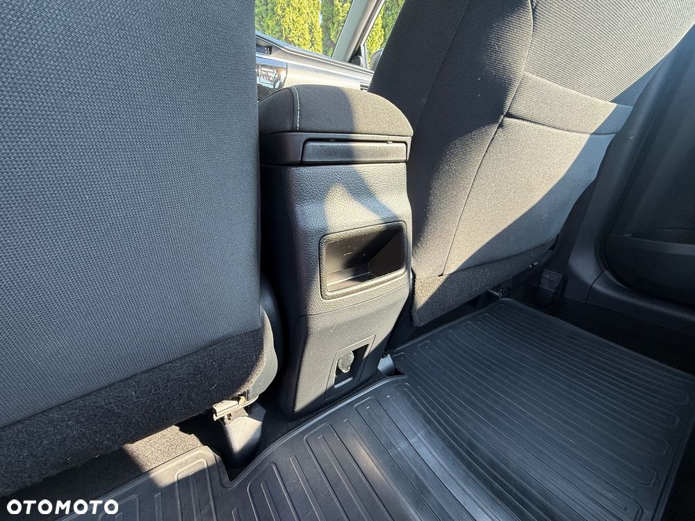 Toyota Corolla 1.6 Comfort - 27