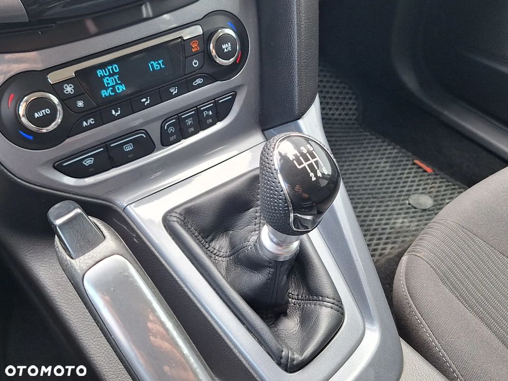 Ford Focus 1.6 EcoBoost Start-Stopp-System Titanium - 26
