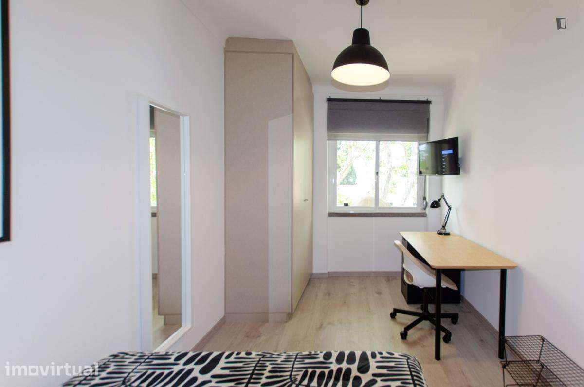 Quarto - localizado em Carcavelos Lisbon - Grande imagem: 4/13