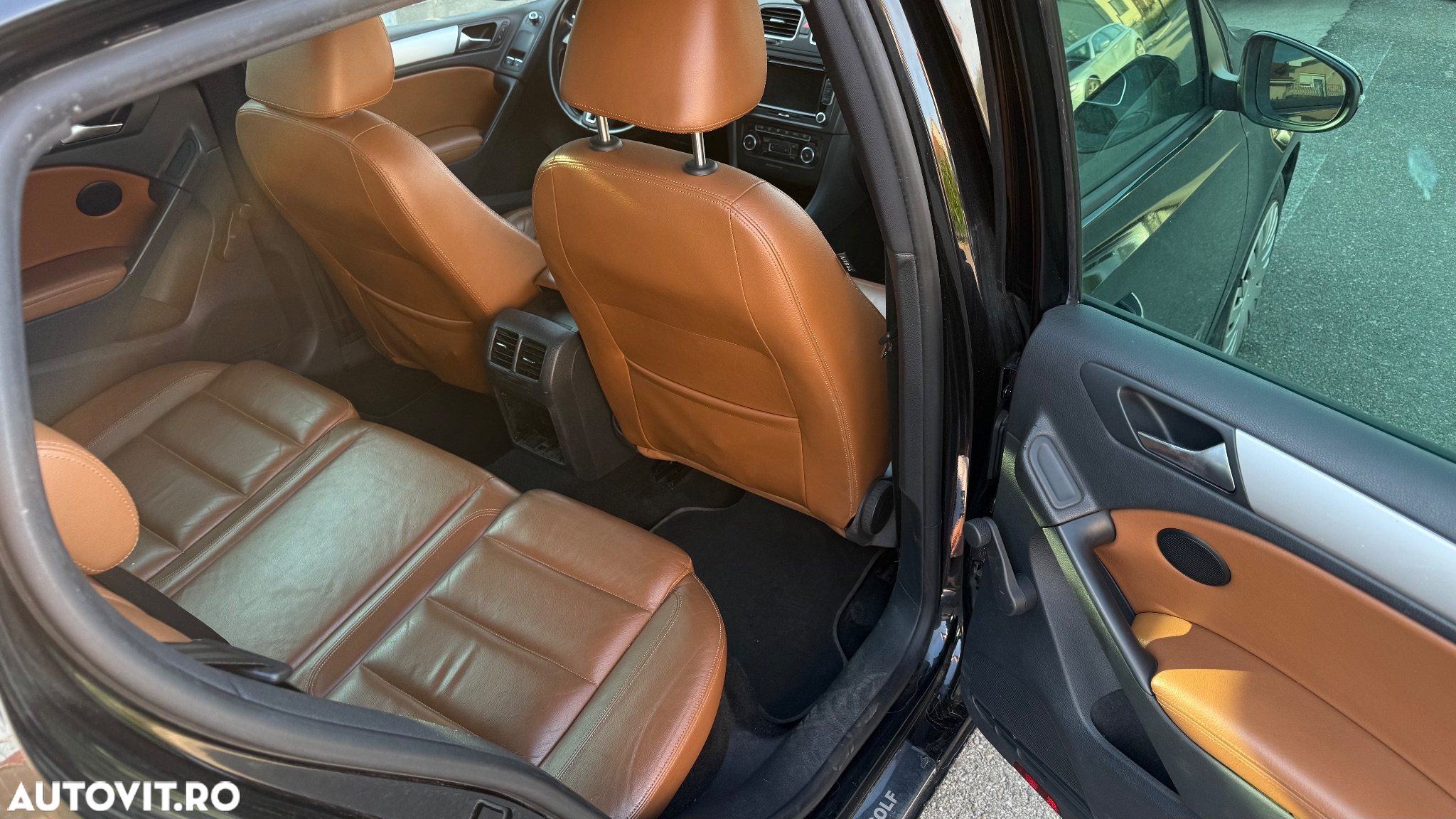 Volkswagen Golf - 8