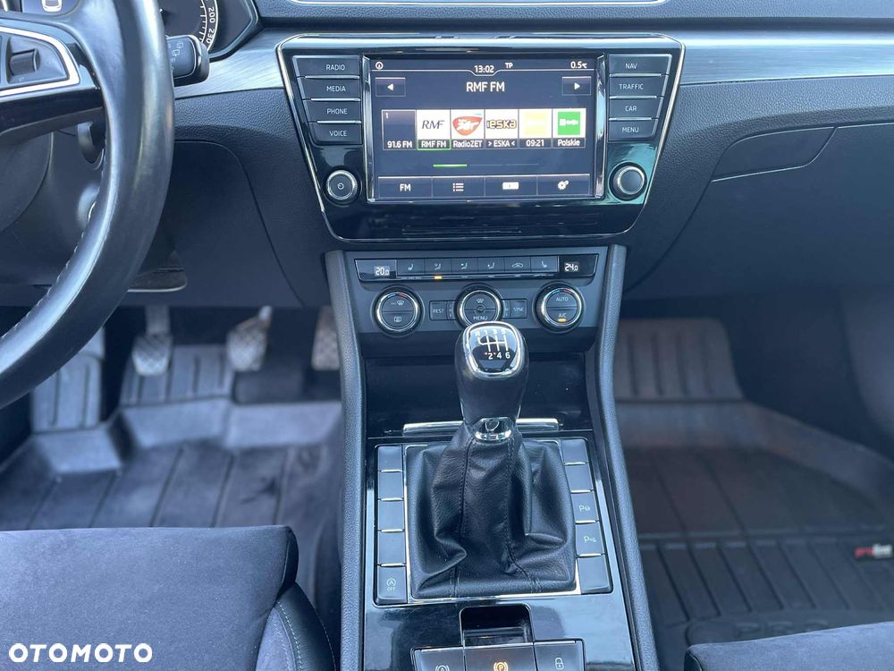Skoda Superb 1.6 TDI Ambition - 14