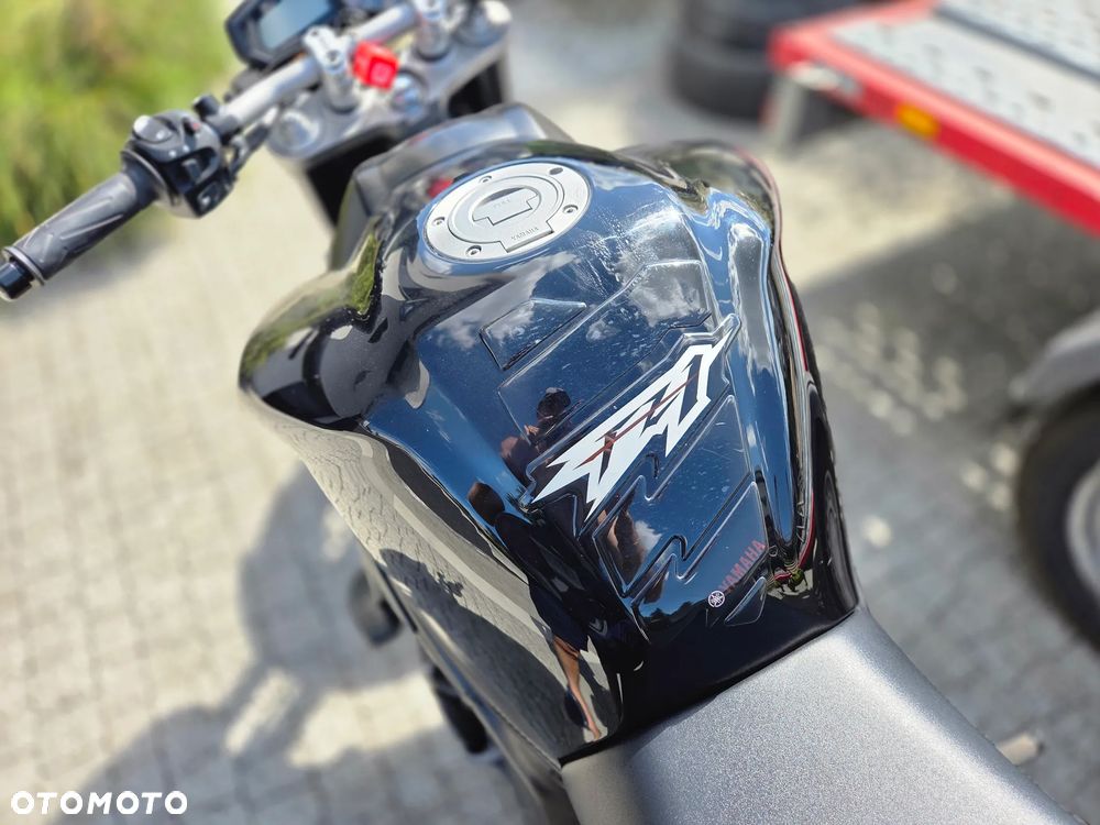 Yamaha XSR - 2