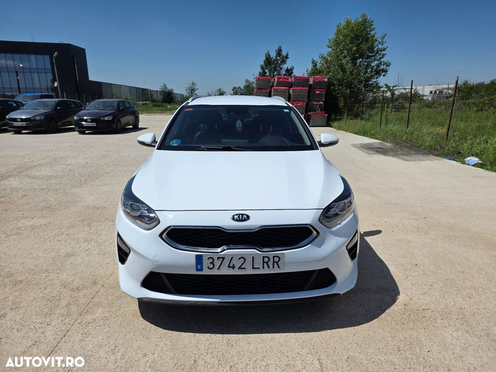 Kia Ceed 1.6 DSL MHEV 7DCT HP GT Line - 1