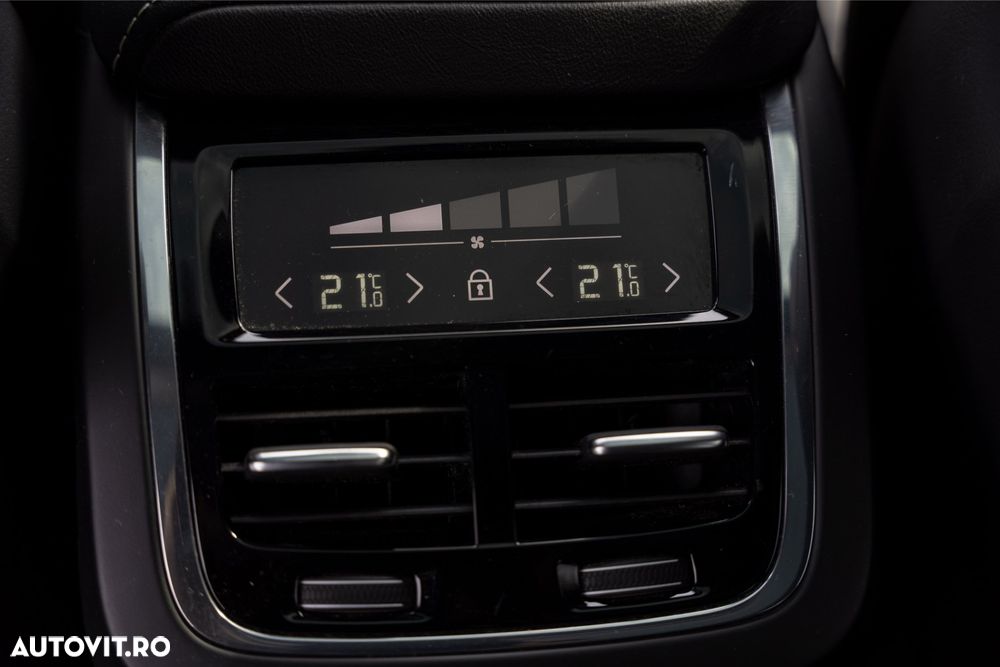 Volvo XC 60 B5 D AWD Geartronic RDesign - 34