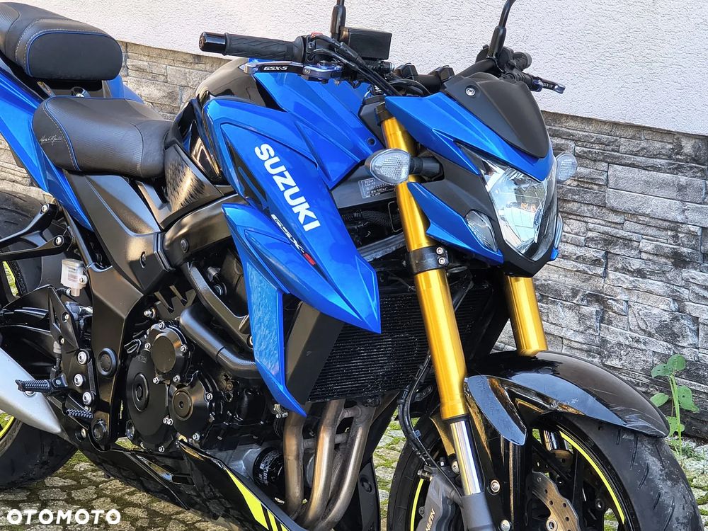 Suzuki GSX