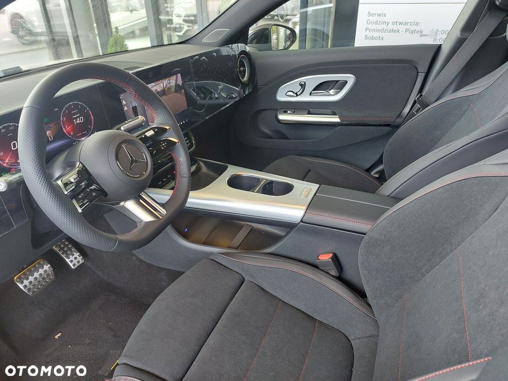 Mercedes-Benz CLA - 8