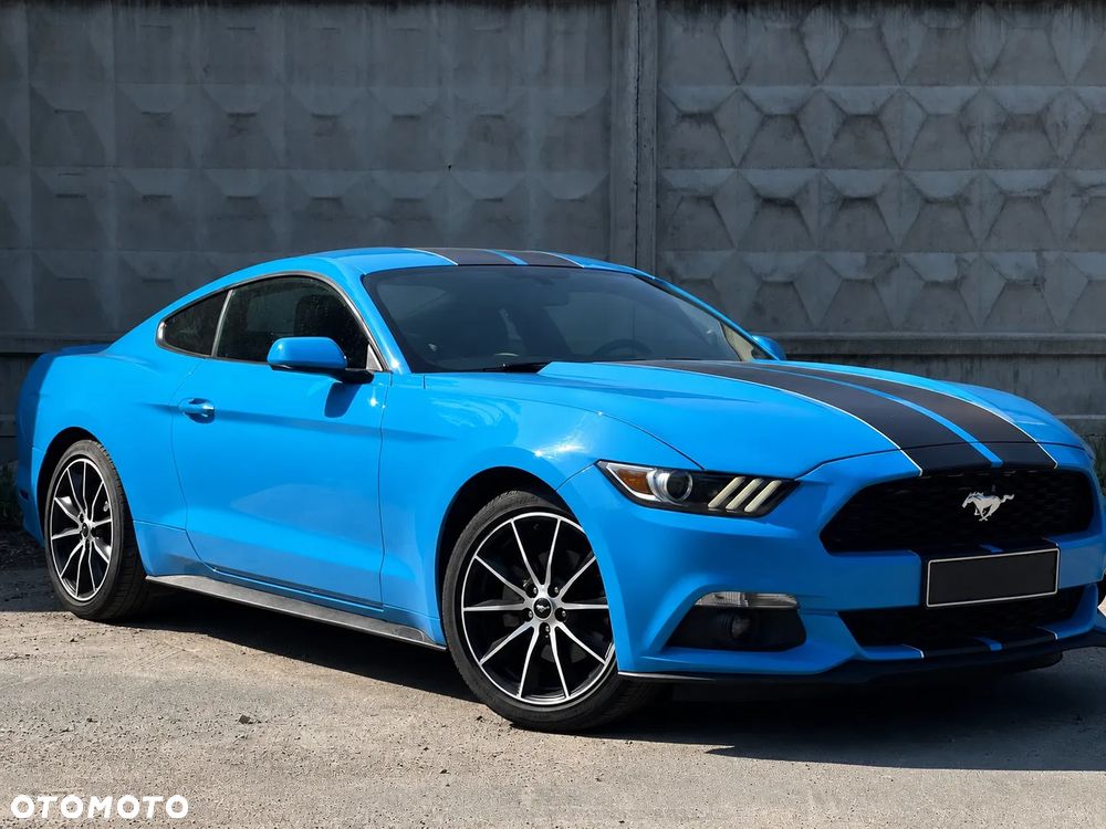 Ford Mustang - 1