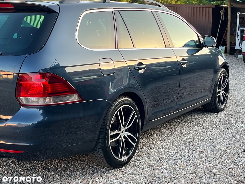 Volkswagen Golf 1.6 TDI DPF BlueMotion - 8