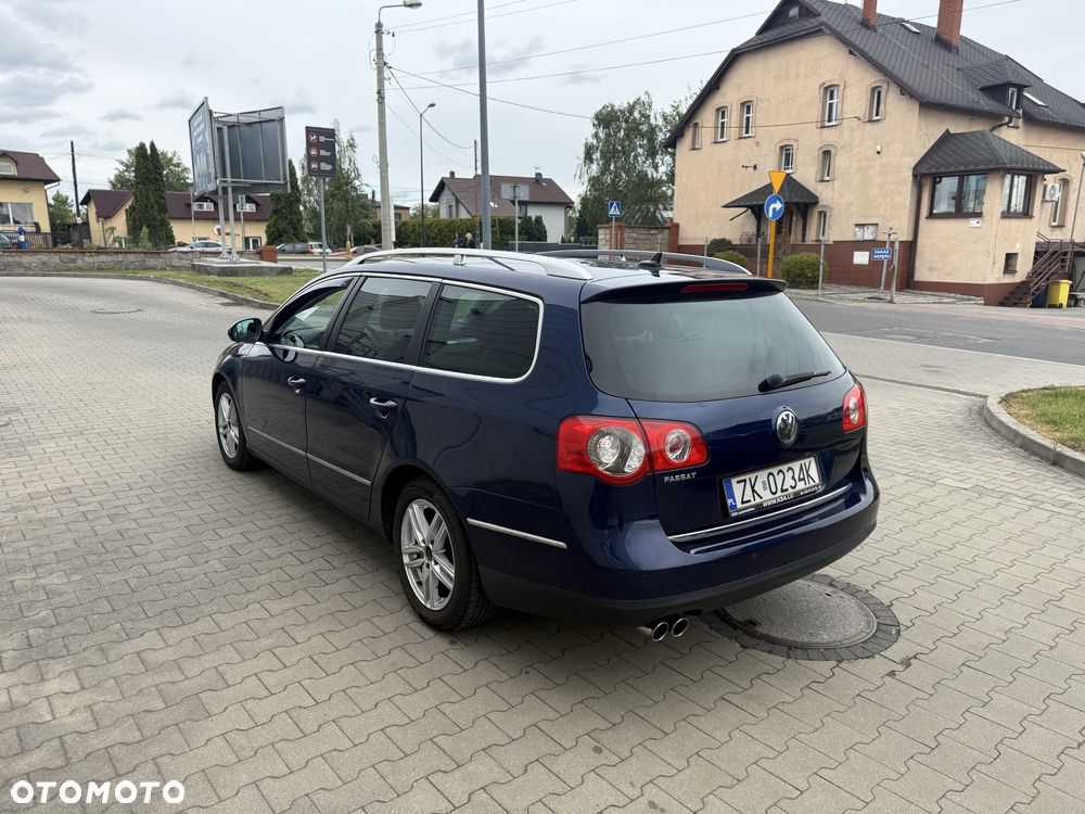 Volkswagen Passat - 2