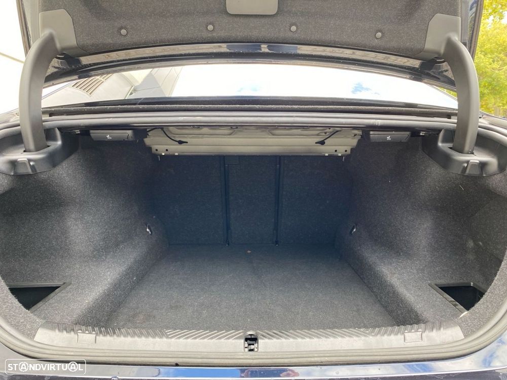 BMW 520 d Pack Desportivo M - 18