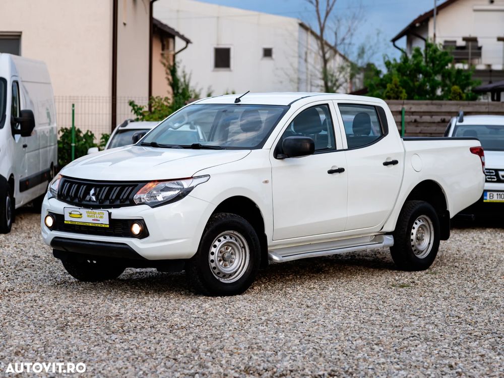 Mitsubishi L200 Double Cab M/T Intense - 2