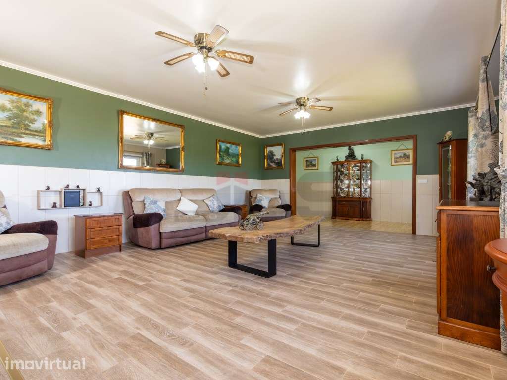 Moradia T3 Contemporânea com Grande Jardim em Rabo de Peixe , São M... - Grande imagem: 4/50