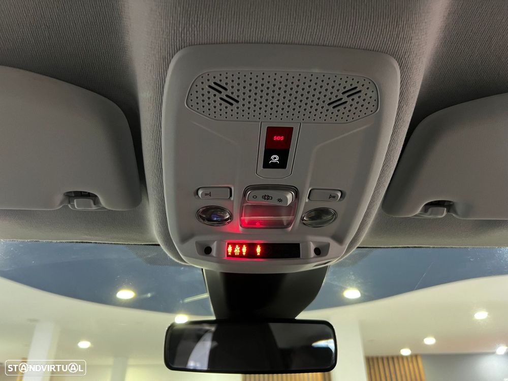 Peugeot 208 1.2 PureTech Active Pack - 21