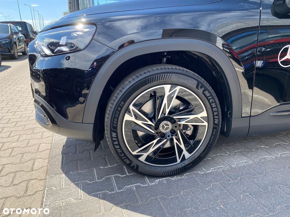 Mercedes-Benz GLB - 7