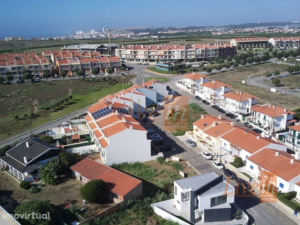 Lote de Terreno na Praia Azul em Santa Cruz - Grande imagem: 4/16